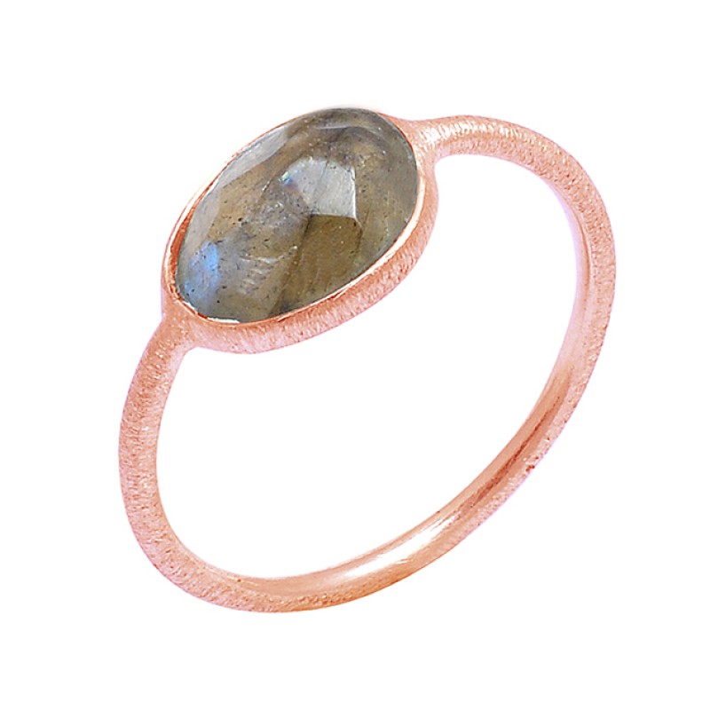 925 Sterling Silver Handcrafted Designer Labradorite Oval Shape Gemstone Ring